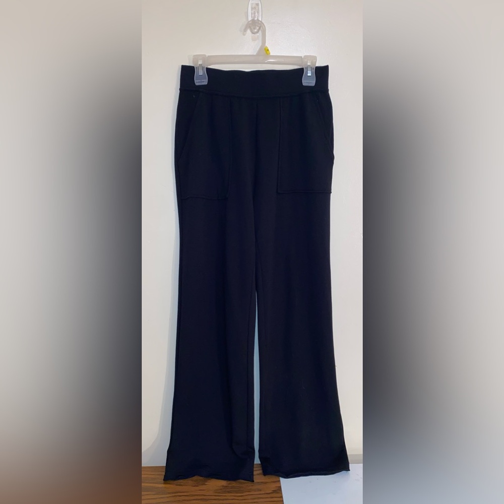 Yummy Sweater Black Women's Wide Leg Comfortable Pants Size Small with Pockets